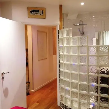 Petit Luxe A La Francaise - Paris A 15' Des Champs Elysees Apartment *