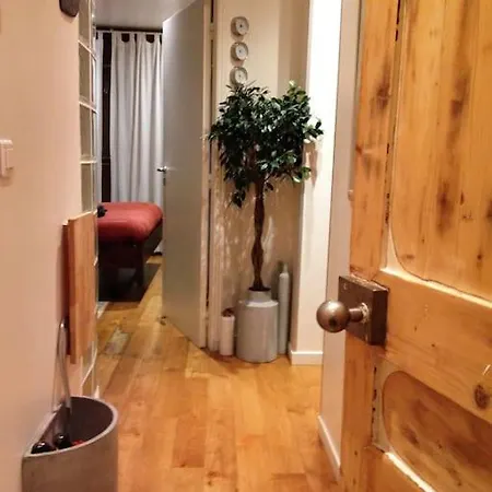 Petit Luxe A La Francaise - Paris A 15' Des Champs Elysees Apartment Levallois-Perret