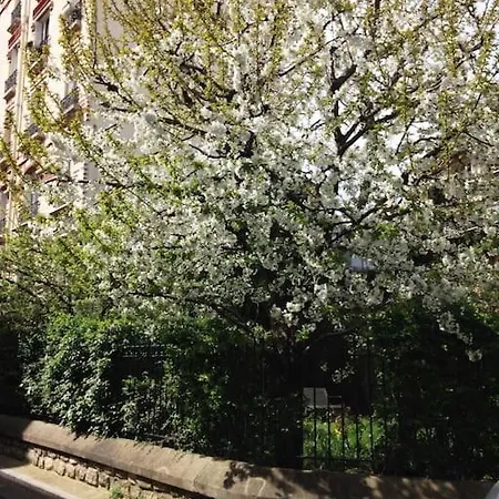 Apartment Petit Luxe A La Francaise - Paris A 15' Des Champs Elysees Levallois-Perret