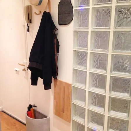 Petit Luxe A La Francaise - Paris A 15' Des Champs Elysees Apartment Levallois-Perret