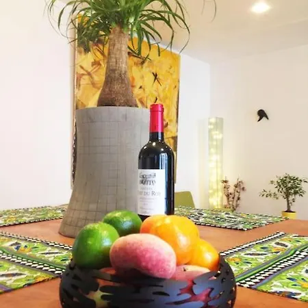Petit Luxe A La Francaise - Paris A 15' Des Champs Elysees Apartment